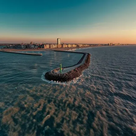 Апартаменты Park Tower Sea View With Pool And Gym *