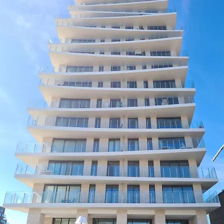 Park Tower Sea View With Pool And Gym Apartamento *