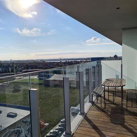 Park Tower Sea View With Pool And Gym オステンド